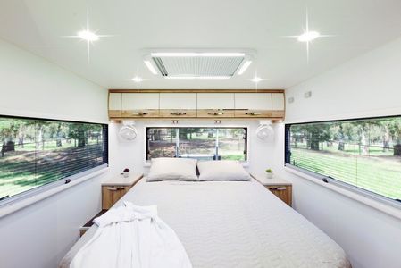 internal motor home - Sydney Avan